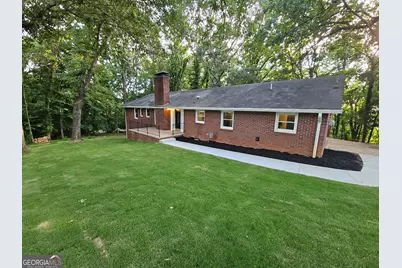 3248 Hilltop Circle, Gainesville, GA 30506 - Photo 2
