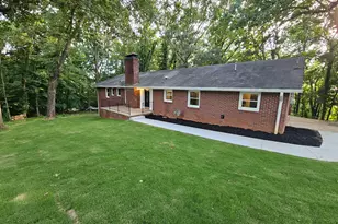 3248 Hilltop Cir, Gainesville, GA 30506 - Photo 2