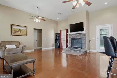 112 Manor Drive, Fitzgerald, GA 31750 - Photo 12