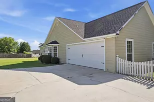 112 Manor Dr, Fitzgerald, GA 31750 - Photo 40
