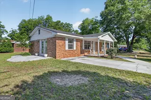 22 S Foss St, Statesboro, GA 30458 - Photo 4