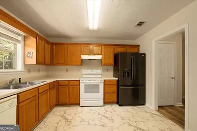 488 Hammond Road, Statham, GA 30666 - Photo 6