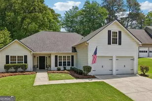 3622 Goldenrod Ln, Buford, GA 30519 - Photo 2