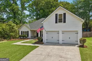3622 Goldenrod Ln, Buford, GA 30519 - Photo 4
