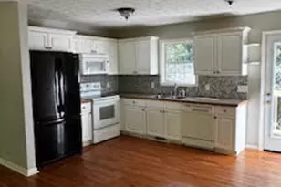 713 Ridgeview Dr, Lavonia, GA 30553 - Photo 2