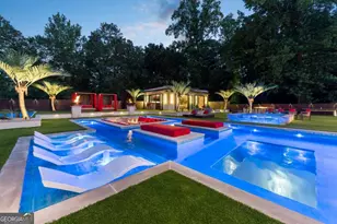 1386 Moores Mill Rd NW, Atlanta, GA 30327 - Photo 4