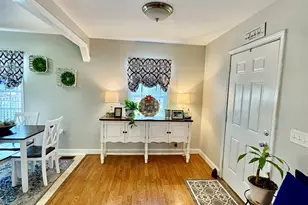 348 S Victory Dr, Lyons, GA 30436 - Photo 18