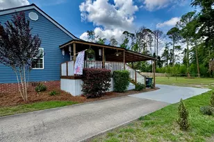 348 S Victory Dr, Lyons, GA 30436 - Photo 6
