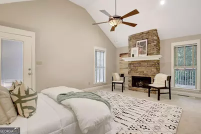570 Crescent Road, Griffin, GA 30224 - Photo 4