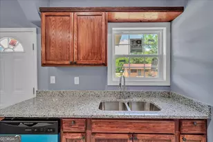 104 Robinson St, Byron, GA 31008 - Photo 12