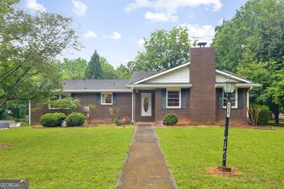5117 Lakewood Drive, Acworth, GA 30101 - Photo 1