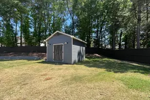 2060 Marlborough Dr, Bethlehem, GA 30620 - Photo 4