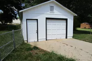 219 Broad St, Carrollton, GA 30117 - Photo 26