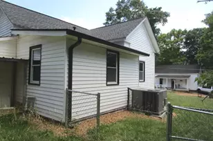 219 Broad St, Carrollton, GA 30117 - Photo 24