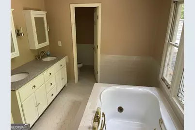 5279 Rocky Hill Drive SW, Lilburn, GA 30047 - Photo 22