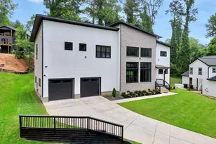 1192 Shore Dr SW, Atlanta, GA 30311 - Photo 2