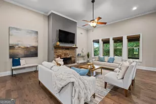 245 Discovery Lake Dr, Fayetteville, GA 30215 - Photo 20