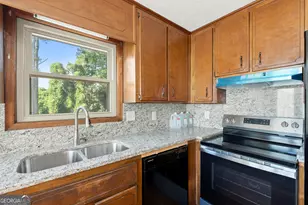 2315 St James Ct, Marietta, GA 30066 - Photo 12