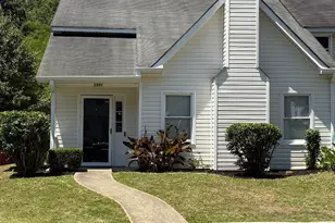 2331 Wellington Cir, Lithonia, GA 30058 - Photo 2