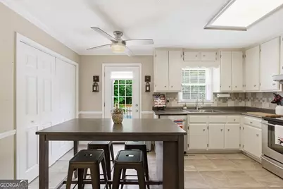 129 Foxdale Court, Toccoa, GA 30577 - Photo 16