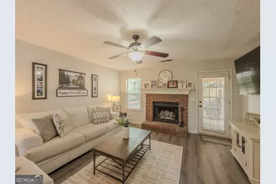 2990 Hampton Valley Drive, Loganville, GA 30052 - Photo 4