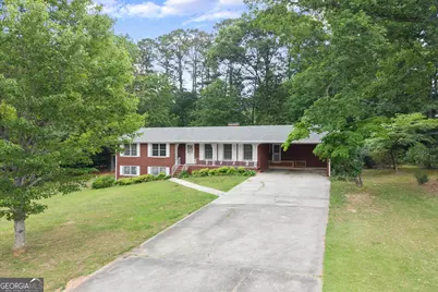 215 Gilbert Rd, Fayetteville, GA 30214 - Photo 1
