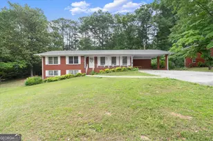 215 Gilbert Rd, Fayetteville, GA 30214 - Photo 2