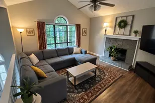 4330 Falcon Crest Dr, Flowery Branch, GA 30542 - Photo 2