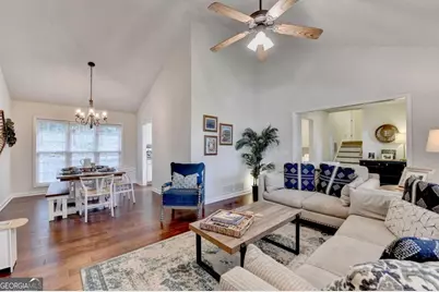 95 N Gwinnett Street, Buford, GA 30518 - Photo 12