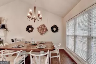95 N Gwinnett St, Buford, GA 30518 - Photo 16