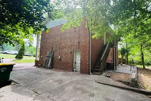 5925 Pinecreek Rd, Forest Park, GA 30297 - Photo 6