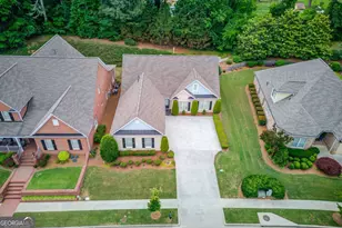 2767 Bearcreek Pl, Buford, GA 30519 - Photo 2
