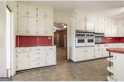 1402 W 12th Street, Alma, GA 31510 - Photo 2
