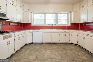 1402 W 12th St, Alma, GA 31510 - Photo 14