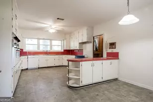 1402 W 12th St, Alma, GA 31510 - Photo 12