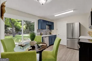 325 Forrest Ave, Savannah, GA 31404 - Photo 16