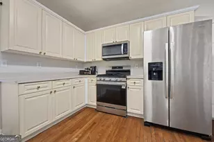 231 Beechwood Ln, Stone Mountain, GA 30087 - Photo 10