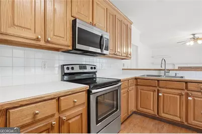 3235 Lake Russell Way, Buford, GA 30519 - Photo 12