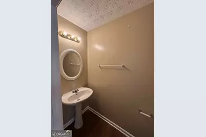 5869 Strathmoor Manor Circle, Lithonia, GA 30058 - Photo 4