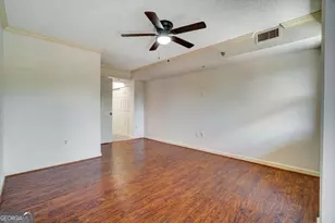 795 Hammond Dr, Atlanta, GA 30328 - Photo 14