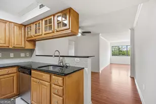 795 Hammond Dr, Atlanta, GA 30328 - Photo 30