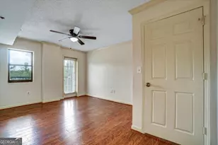 795 Hammond Dr, Atlanta, GA 30328 - Photo 12
