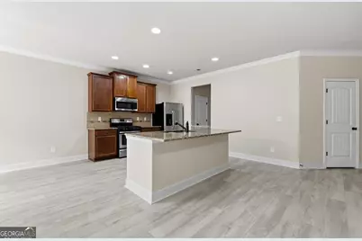2777 Lakeview Walk, Decatur, GA 30035 - Photo 6
