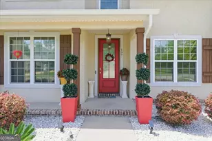 197 Belmont Cir, Brunswick, GA 31525 - Photo 1