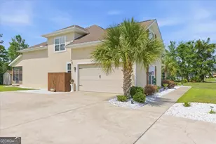 197 Belmont Cir, Brunswick, GA 31525 - Photo 6