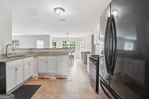 3951 Oak Field Dr, Loganville, GA 30052 - Photo 20