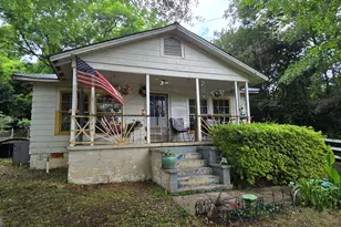 163 Swint Ave SE, Milledgeville, GA 31061 - Photo 2