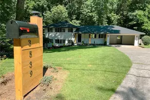 3539 Embry Cir, Atlanta, GA 30341 - Photo 2