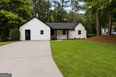 418 Martin Drive, Jonesboro, GA 30238 - Photo 1