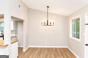 418 Martin Dr, Jonesboro, GA 30238 - Photo 2